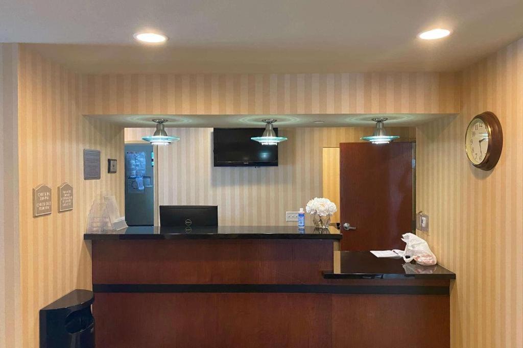 Americinn By Wyndham أوشكوش المظهر الخارجي الصورة